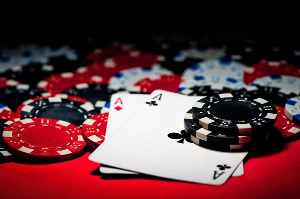 Tracking balance and bet history in real time Account balance and session history